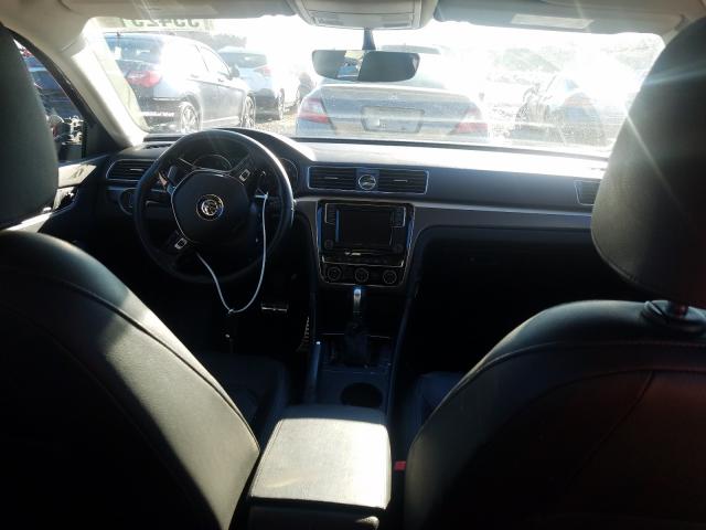 2017 VOLKSWAGEN PASSAT R-L 1VWDT7A35HC084849