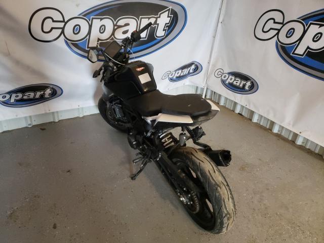 2020 KTM 390 DUKE MD2JPJ403LC270174
