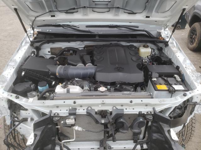 2020 TOYOTA 4RUNNER SR - JTEBU5JR7L5786115