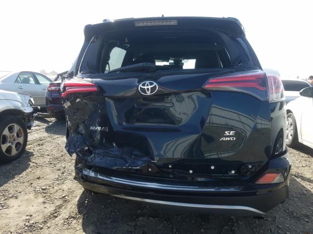 2017 TOYOTA RAV4 SE - 2T3JFREV0HW670179