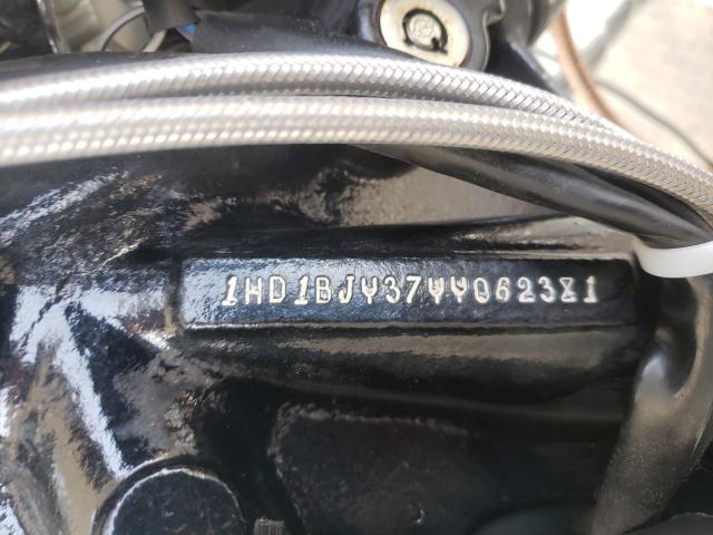 2000 HARLEY-DAVIDSON FLSTC 1HD1BJY37YY062381