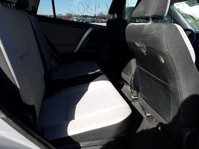 2018 TOYOTA RAV4 HV LE JTMRJREV8JD174714