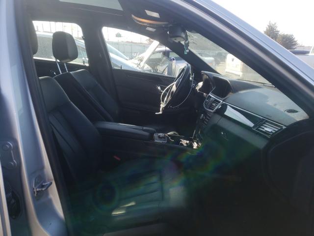 2010 MERCEDES-BENZ E 550 4MAT WDDHF9AB9AA122525
