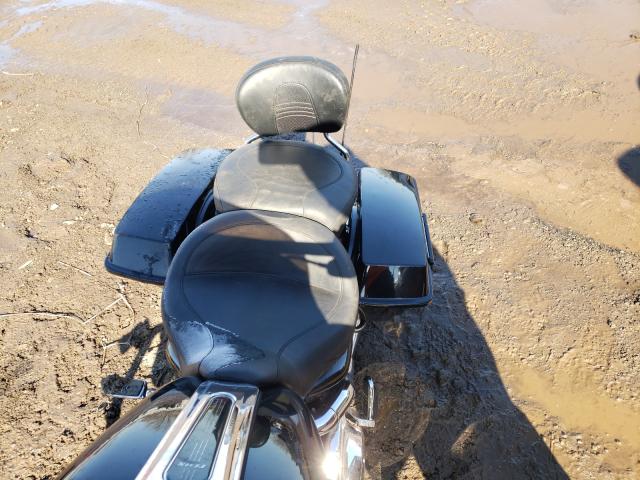 2008 HARLEY-DAVIDSON FLHX 1HD1KB4168Y669205