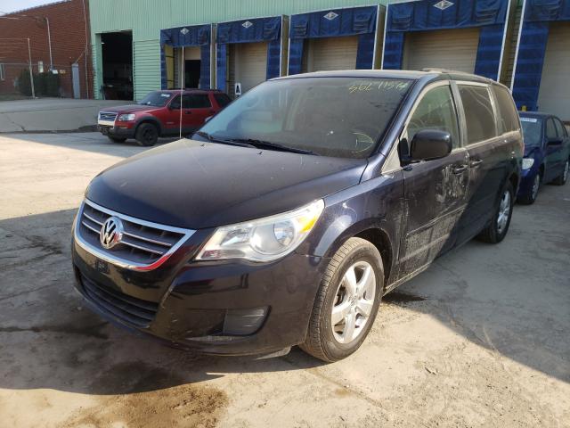 2011 VOLKSWAGEN ROUTAN SE 2V4RW3DG4BR670728