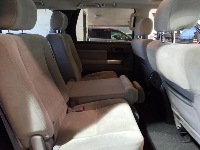 2019 TOYOTA SEQUOIA SR 5TDBY5G11KS170381