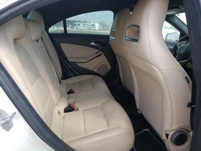 2016 MERCEDES-BENZ CLA 250 WDDSJ4EB8GN293964