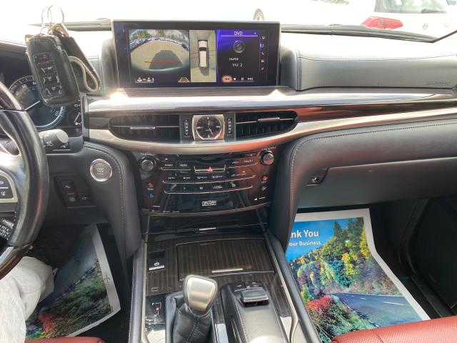 2017 LEXUS LX 570 JTJHY7AX8H4243623