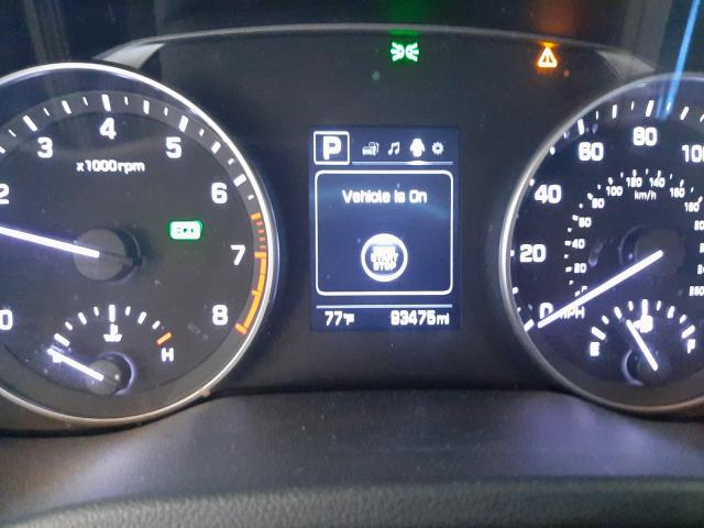 2017 HYUNDAI ELANTRA 5NPD84LF1HH023173