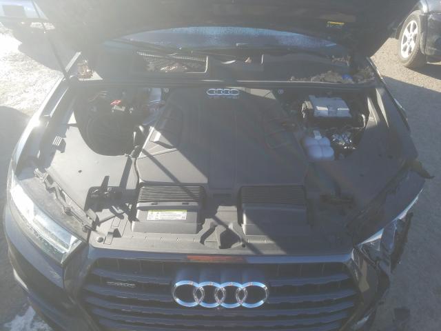 2017 AUDI Q7 WA1VAAF77HD042533
