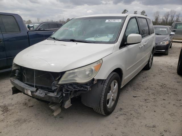 2010 VOLKSWAGEN ROUTAN SE 2V4RW3D17AR407451