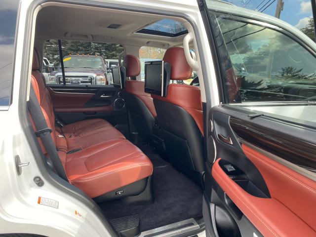 2017 LEXUS LX 570 JTJHY7AX8H4243623