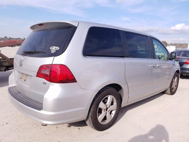 2010 VOLKSWAGEN ROUTAN SE 2V4RW3D19AR407760