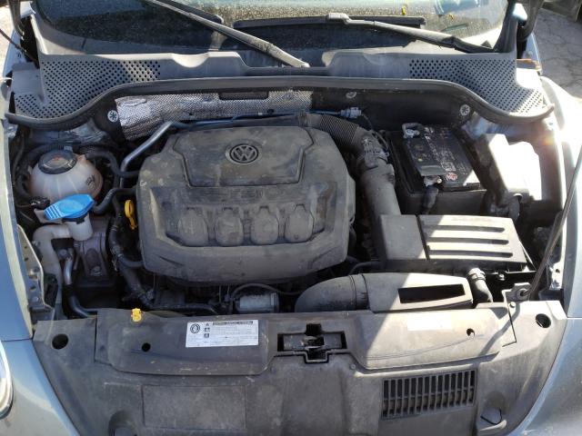 2018 VOLKSWAGEN BEETLE S 3VWFD7AT2JM709539