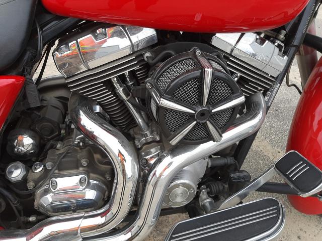 2010 HARLEY-DAVIDSON FLHX 1HD1KB413AB611805