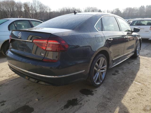2017 VOLKSWAGEN PASSAT R-L 1VWDT7A32HC006500