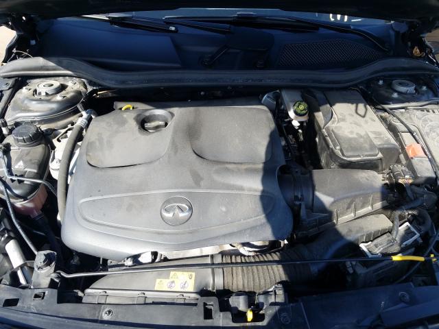 2017 INFINITI QX30 BASE SJKCH5CR7HA027583