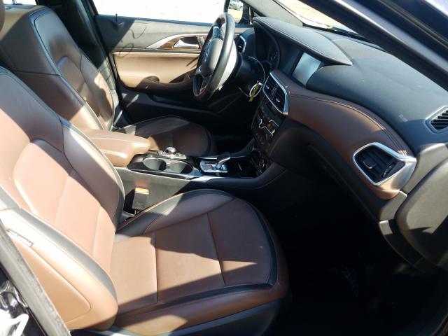 2017 INFINITI QX30 BASE SJKCH5CR7HA027583