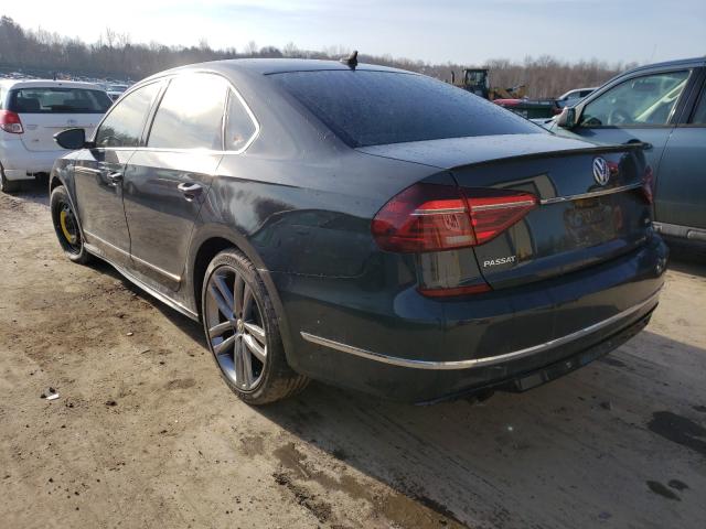 2017 VOLKSWAGEN PASSAT R-L 1VWDT7A32HC006500