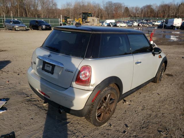2011 MINI COOPER WMWSU3C56BTX97391