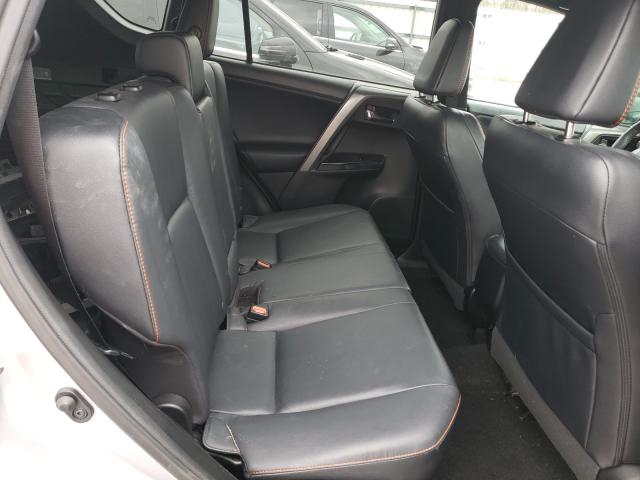 2017 TOYOTA RAV4 SE 2T3JFREV8HW601837