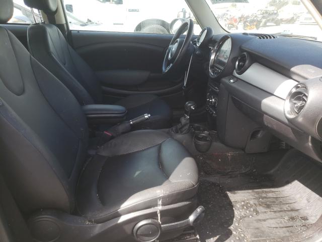 2011 MINI COOPER WMWSU3C52BT098369