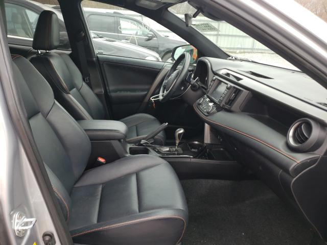 2017 TOYOTA RAV4 SE 2T3JFREV8HW601837