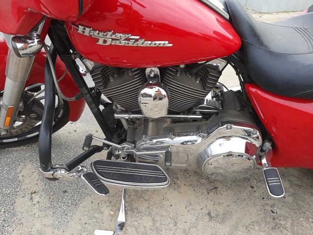 2010 HARLEY-DAVIDSON FLHX 1HD1KB413AB611805