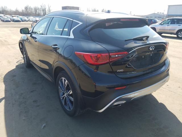 2017 INFINITI QX30 BASE SJKCH5CR7HA027583