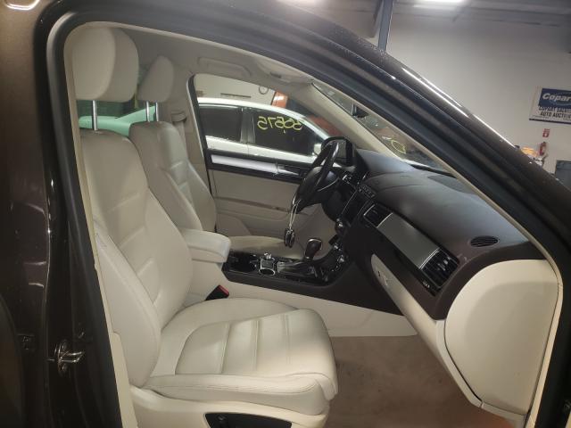 2016 VOLKSWAGEN TOUAREG SP WVGEF9BP2GD009137