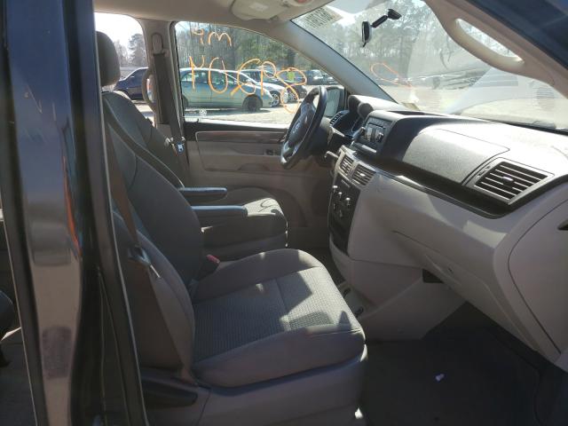 2011 VOLKSWAGEN ROUTAN S 2V4RW4DG8BR740446