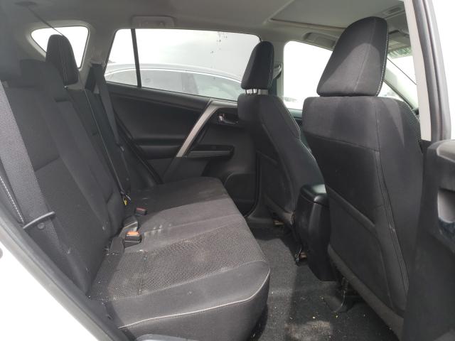 2018 TOYOTA RAV 4 2T3RFREV6JW806193