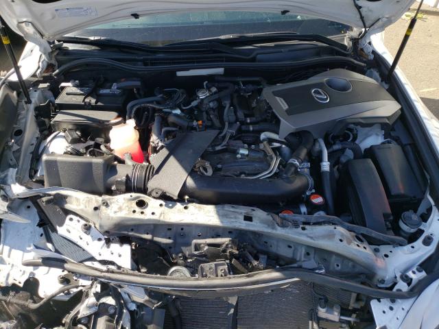2016 LEXUS IS 200T JTHBA1D29G5014577