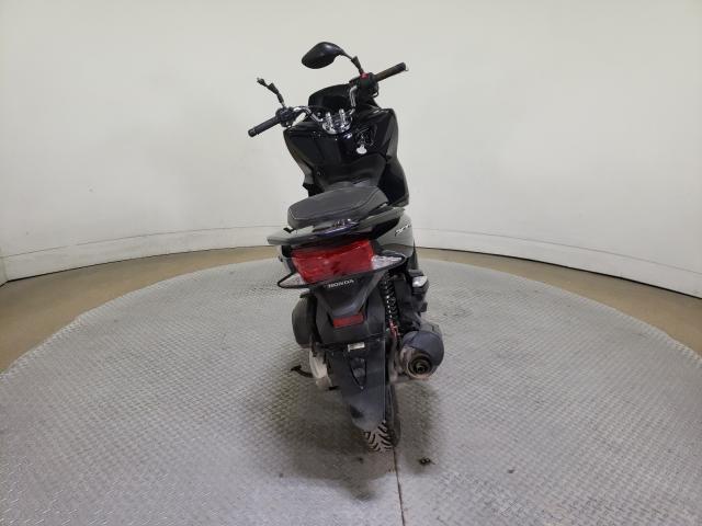 2017 HONDA PCX 150 RLHKF1803HY200367