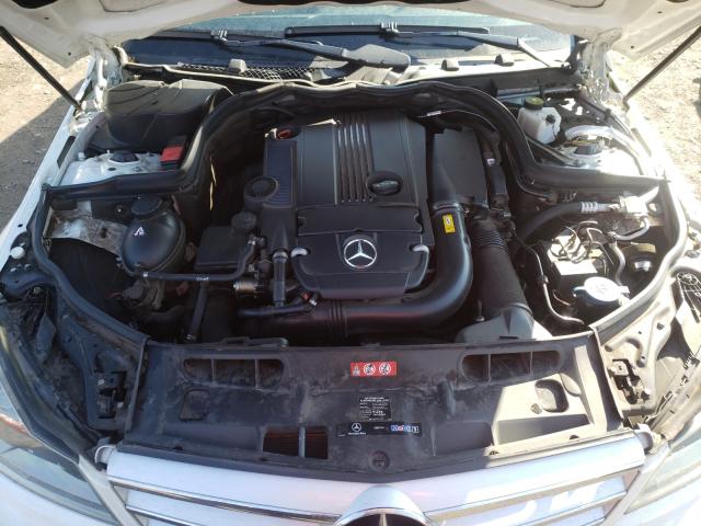 2012 MERCEDES-BENZ C 250 WDDGF4HB4CR224615