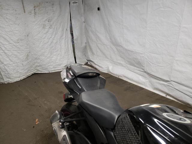 2018 SUZUKI GSX-R750 JS1GR7MA0J2101409