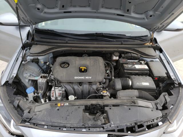 2017 HYUNDAI ELANTRA SE 5NPD74LF4HH211219