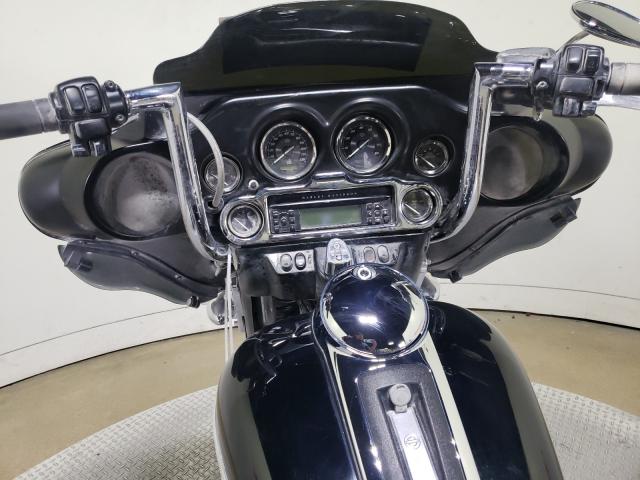 2011 HARLEY-DAVIDSON FLHTK 1HD1KEM14BB661745