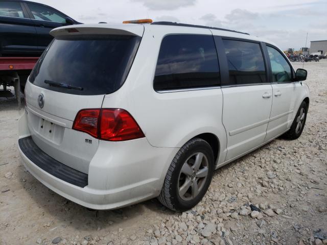2011 VOLKSWAGEN ROUTAN SE 2V4RW3DGXBR717972
