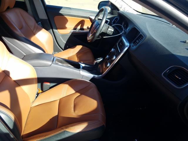 2015 VOLVO V60 CROSS YV4612HK2F1000672