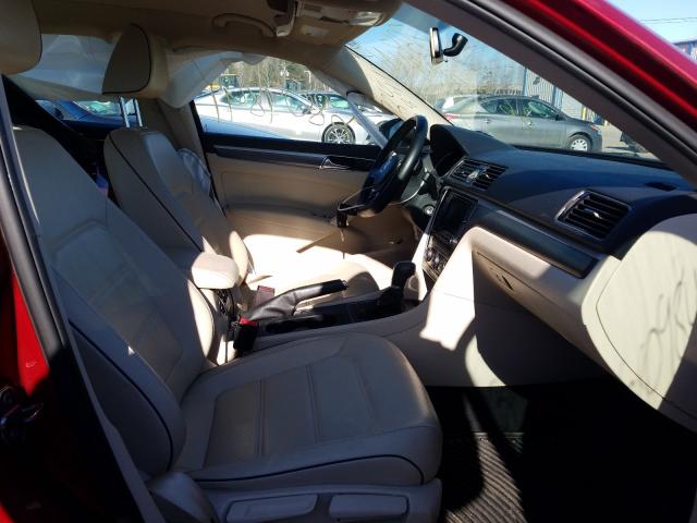 2017 VOLKSWAGEN PASSAT R-L 1VWDT7A38HC060836