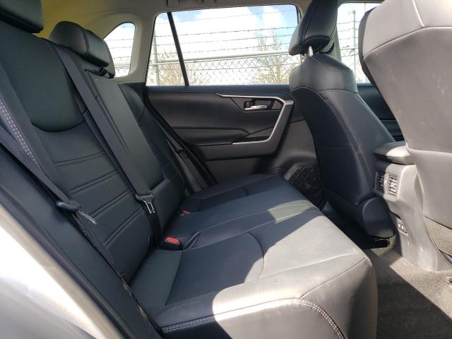 2019 TOYOTA RAV4 XLE P 2T3A1RFV9KC029392
