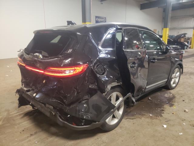 2018 LINCOLN MKC PREMIE 5LMCJ1C99JUL08555