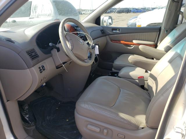 2010 TOYOTA SIENNA XLE 5TDYK4CC7AS338083