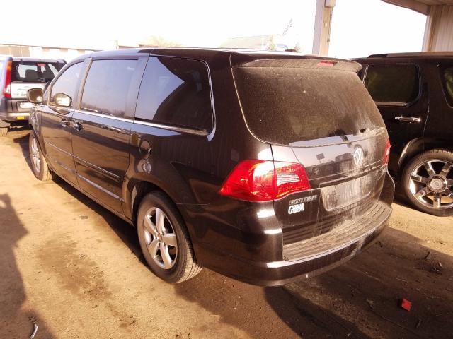 2010 VOLKSWAGEN ROUTAN SE 2V4RW3D14AR324723