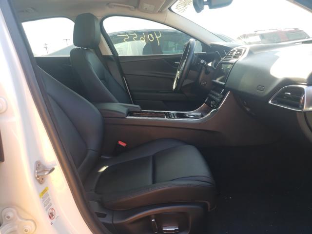 2019 JAGUAR XE SAJAR4FX9KCP48464