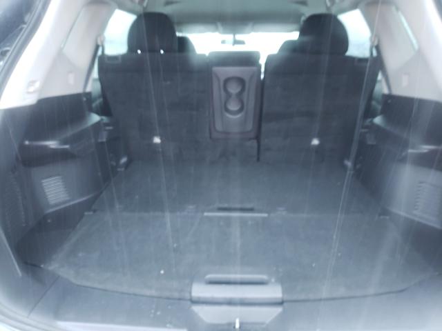 2014 NISSAN ROGUE S 5N1AT2MT2EC815152