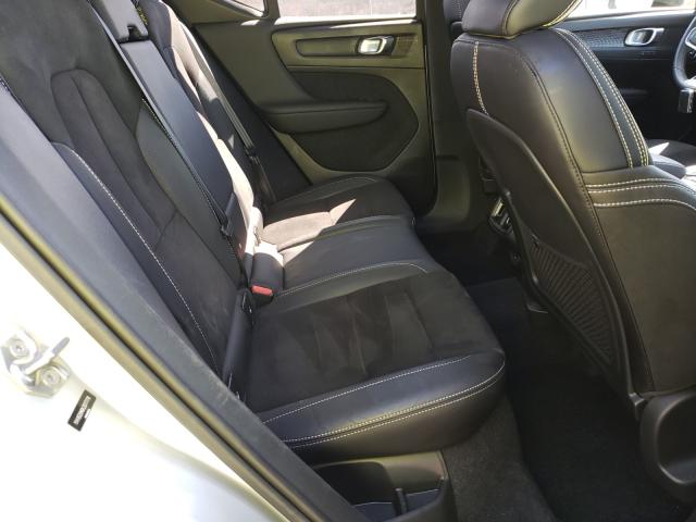 2019 VOLVO XC40 T5 YV4162UM8K2077778