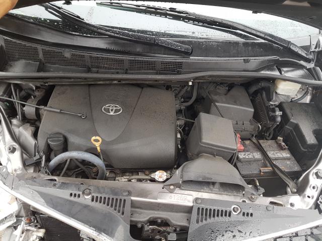 2018 TOYOTA SIENNA SE 5TDXZ3DC5JS918965