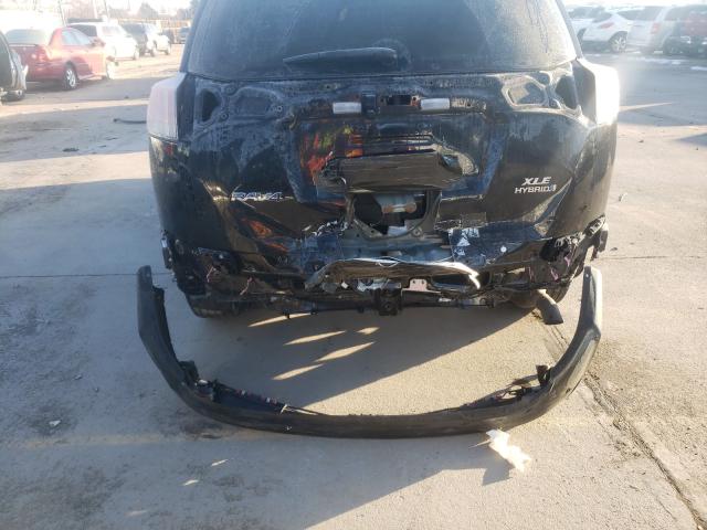 2017 TOYOTA RAV4 HV LE JTMRJREV6HD147652